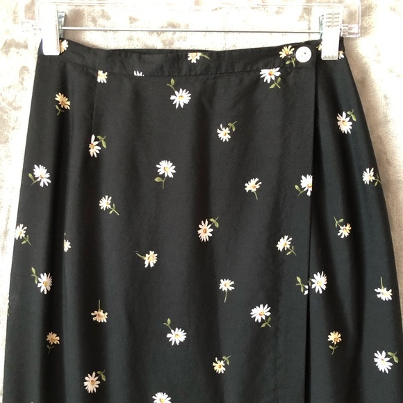 Vintage Floral Wrap Midi Skirt Size 2 Made in USA Summer Breeches - Picture 3 of 12